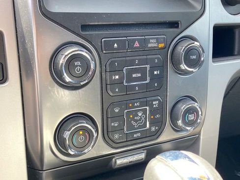Used 2014 Ford F150 FX4 w/ Equipment Group 402A Luxury AWD/4WD image 35