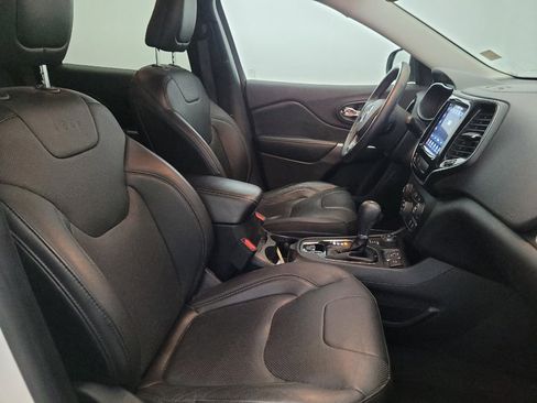 Used 2019 Jeep Cherokee Limited image 21