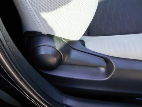 Used 2023 Toyota Corolla SE image 25