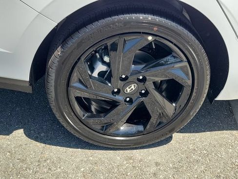 New 2026 Hyundai Elantra SEL Sport FWD image 30