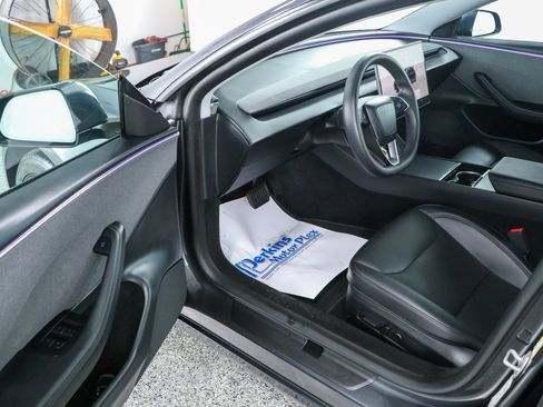 Used 2025 Tesla Model 3 Long Range RWD image 3
