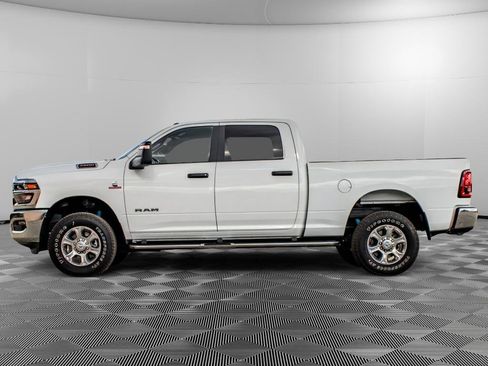 Used 2025 RAM 2500 Big Horn AWD/4WD image 4