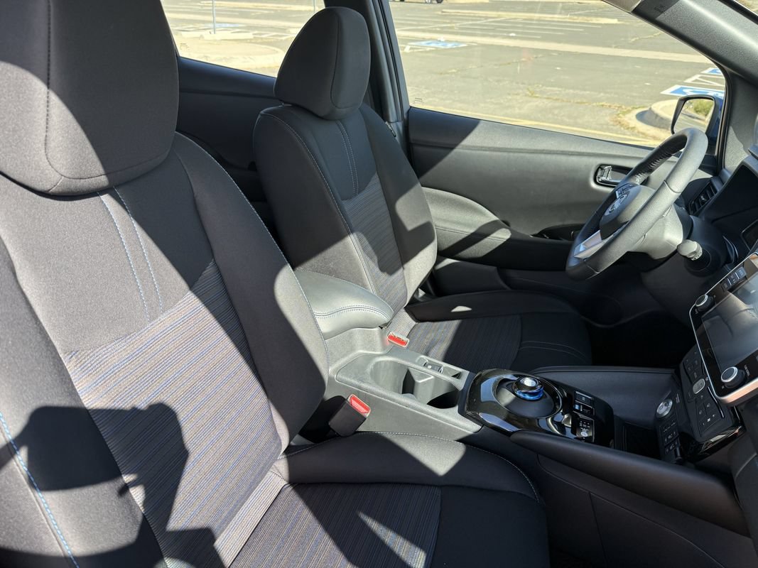 Used 2025 Nissan Leaf SV Plus FWD image 12