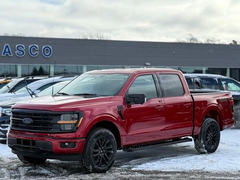 Certified 2025 Ford F150 XLT w/ Equipment Group 302A MID image 32
