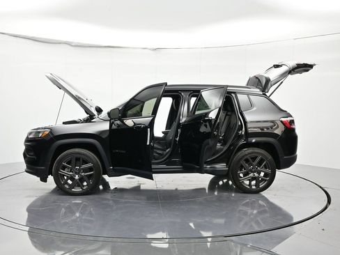 New 2026 Jeep Compass Latitude image 46