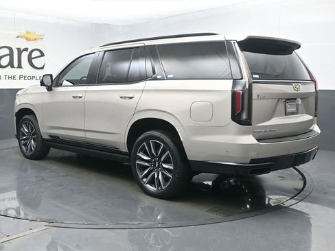 Used 2021 Cadillac Escalade Sport w/ Driver Assist Tech Package AWD/4WD image 37