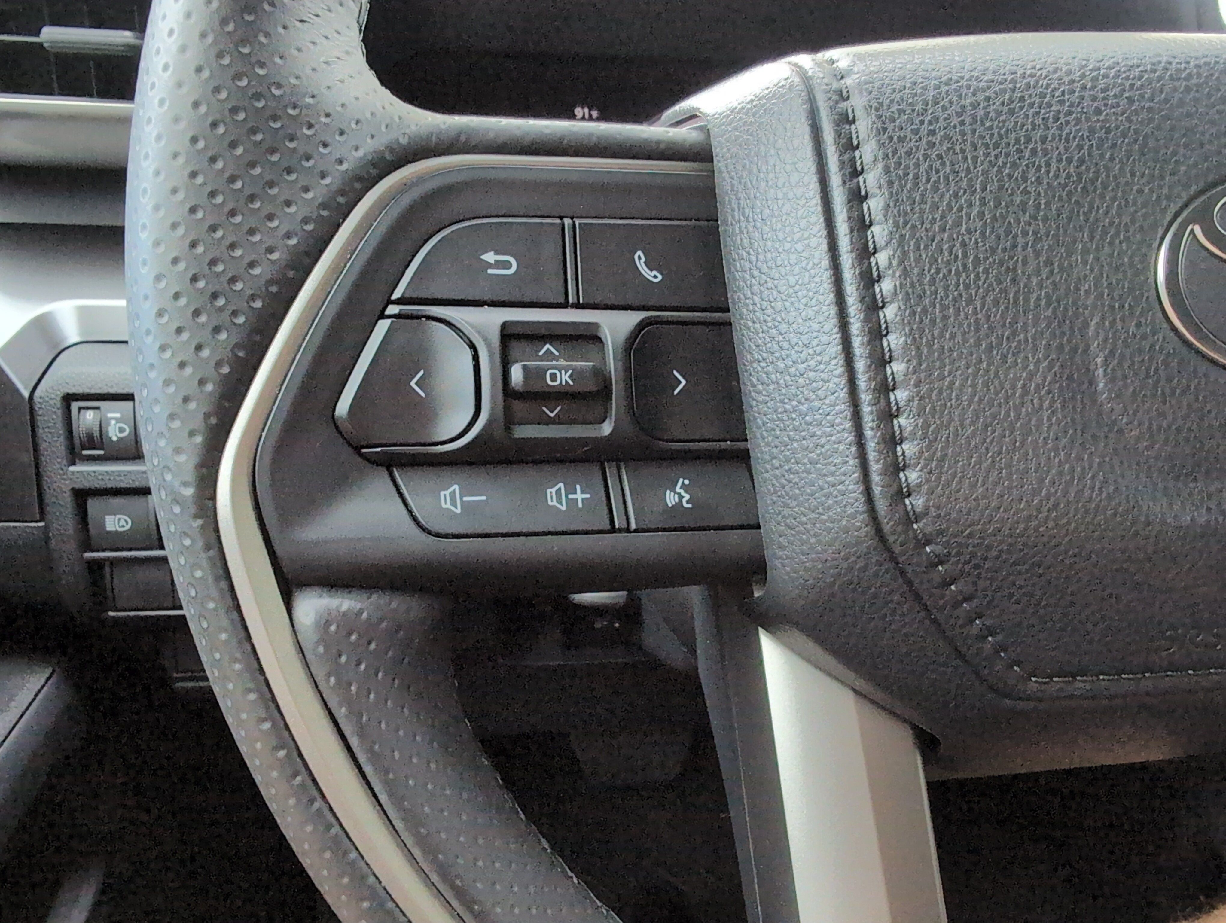 Certified 2026 Toyota 4Runner SR5 RWD image 19