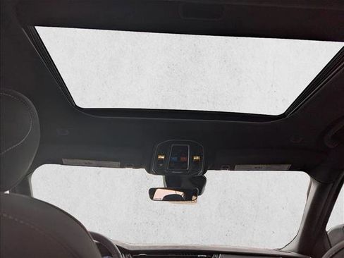 New 2025 Jeep Grand Cherokee Laredo X w/ Luxury Tech Group I image 15