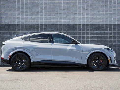 New 2025 Ford Mustang Mach-E GT image 4