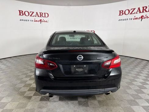 Used 2018 Nissan Altima 2.5 SR w/ SR Midnight Edition FWD image 7