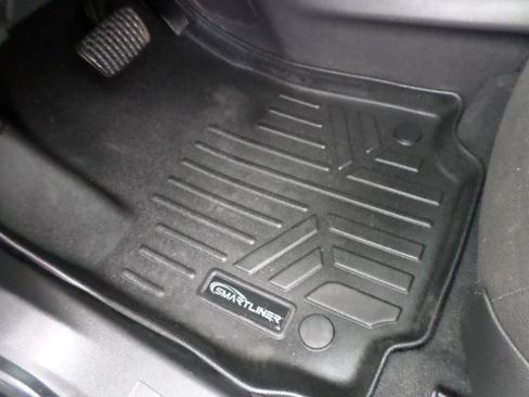 Used 2020 GMC Terrain SLE w/ Driver Convenience Package AWD/4WD image 36