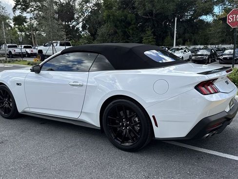 Used 2024 Ford Mustang GT Premium image 13