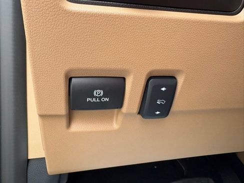 Used 2026 Ford F250 Lariat w/ Lariat Ultimate Package AWD/4WD image 31