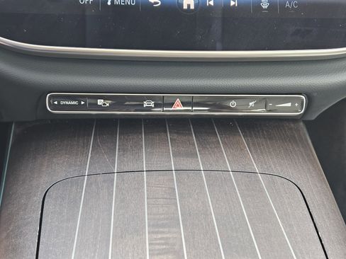 Used 2025 Mercedes-Benz E 350 Sedan image 19