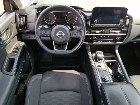 Certified 2023 Nissan Pathfinder SV w/ SV Premium Package AWD/4WD image 12