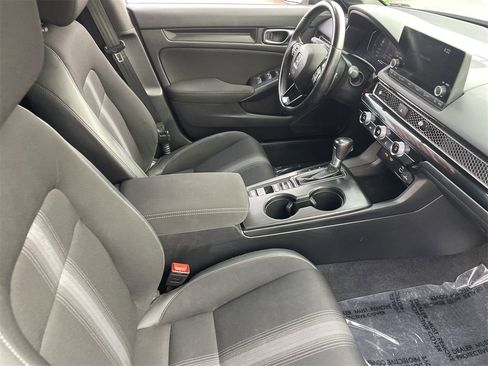 Used 2022 Honda Civic Sport image 11