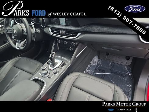 Used 2023 Alfa Romeo Stelvio Sprint RWD image 10