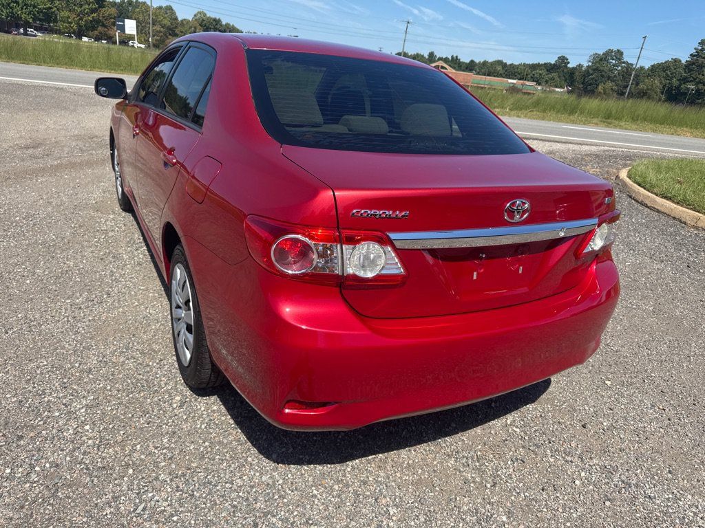 Used 2012 Toyota Corolla LE FWD image 7