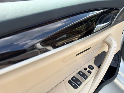 Used 2023 BMW 530i w/ Premium Package RWD image 12