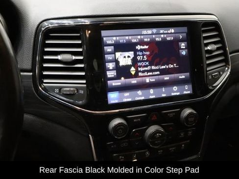 Used 2021 Jeep Grand Cherokee Laredo X image 24