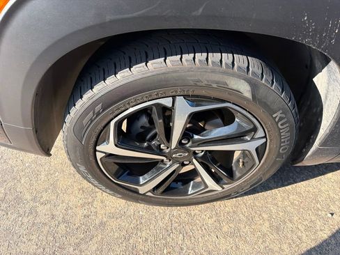 Used 2022 Chevrolet TrailBlazer RS w/ Technology Package FWD image 7