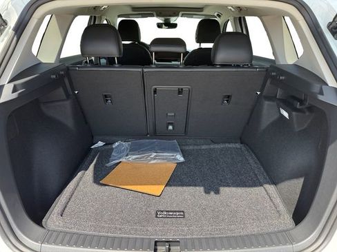 New 2025 Volkswagen Taos SEL image 16