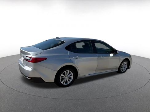 Used 2025 Toyota Camry LE FWD image 12