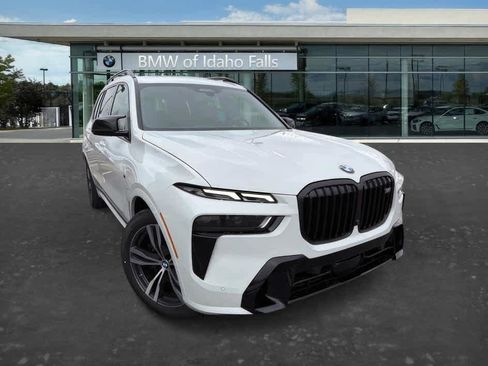 New 2026 BMW X7 M60i AWD/4WD image 1