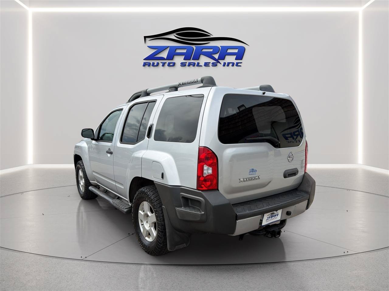 Used 2015 Nissan Xterra X AWD/4WD image 5