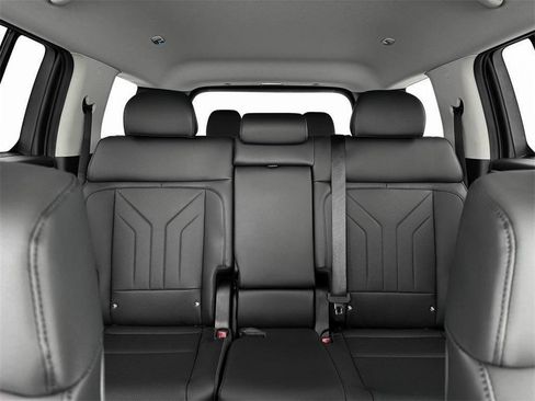 Certified 2025 Hyundai Santa Fe XRT image 16