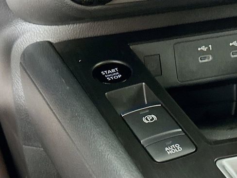 New 2026 Nissan Kicks SV w/ Charging Package FWD image 19