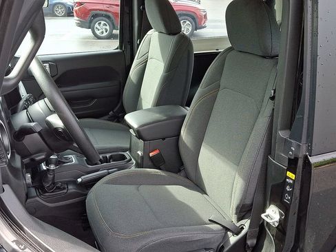 Used 2024 Jeep Wrangler Sport AWD/4WD image 15