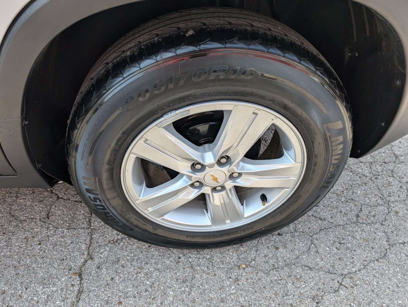 Used 2020 Chevrolet Trax LS w/ Tint and Cruise Package FWD image 25