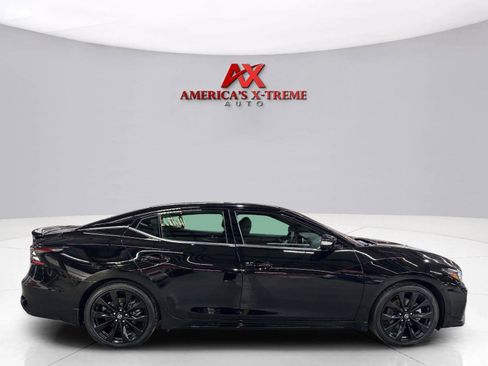 Used 2021 Nissan Maxima SR w/ Sport Mat Group FWD image 8