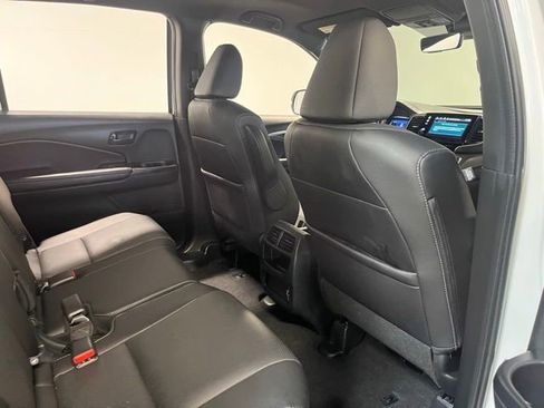 Used 2023 Honda Passport EX-L image 14
