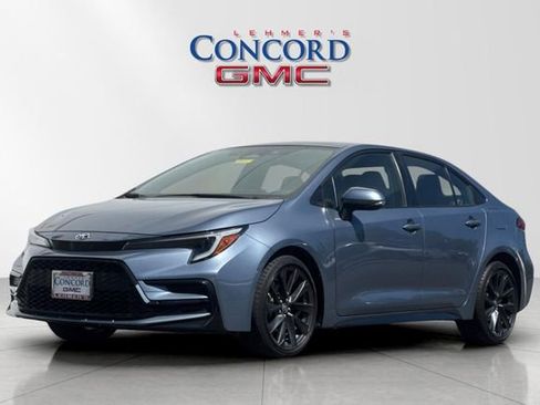 Used 2023 Toyota Corolla XSE w/ Carpet Mat Package (TMS) FWD image 8
