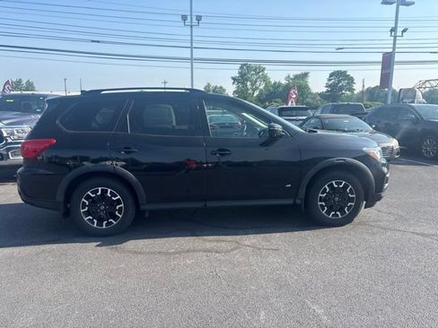 Used 2020 Nissan Pathfinder SL AWD/4WD image 11