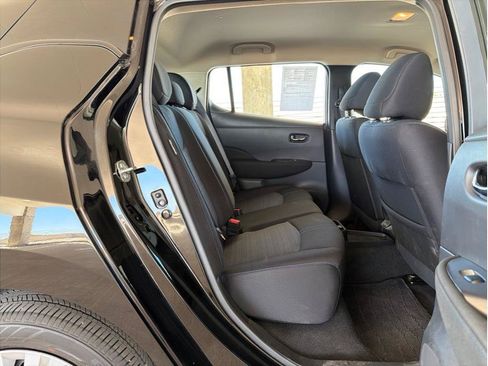 Used 2025 Nissan Leaf S FWD image 13