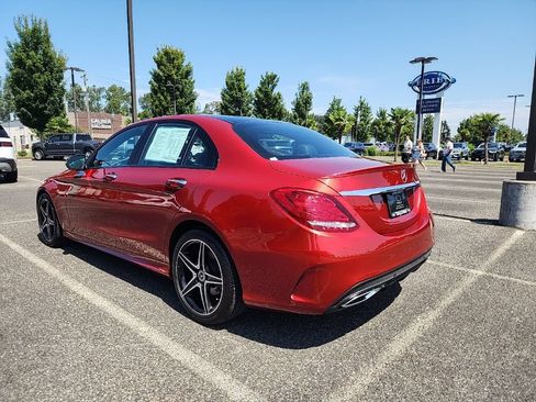 Used 2018 Mercedes-Benz C 300 4MATIC Sedan image 3