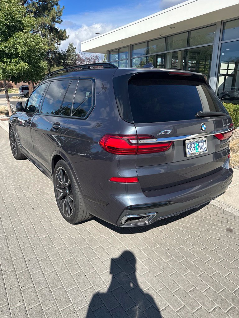 Used 2019 BMW X7 xDrive50i w/ M Sport Package AWD/4WD image 4