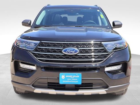 Used 2024 Ford Explorer XLT w/ Equipment Group 202A AWD/4WD image 8