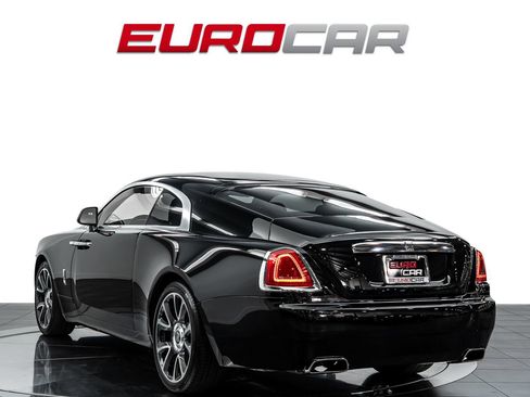 Used 2019 Rolls-Royce Wraith RWD image 3