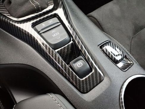 Used 2021 Chevrolet Camaro SS image 13