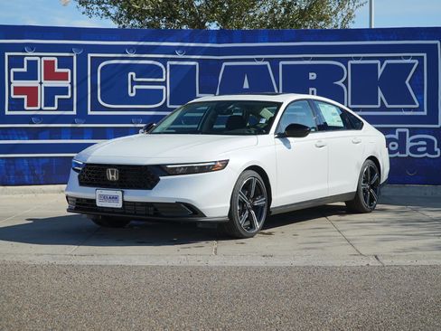 New 2026 Honda Accord SE image 1