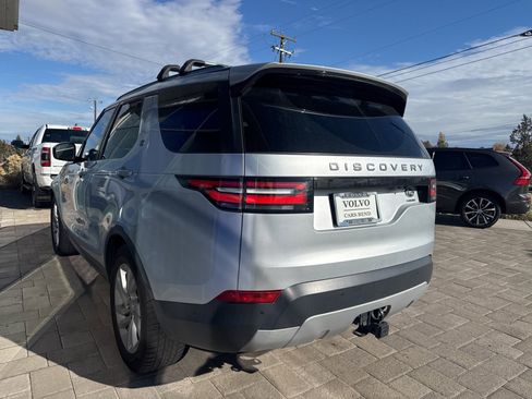 Used 2019 Land Rover Discovery HSE image 4