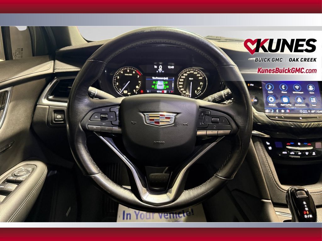Used 2021 Cadillac XT6 Premium Luxury AWD/4WD image 15