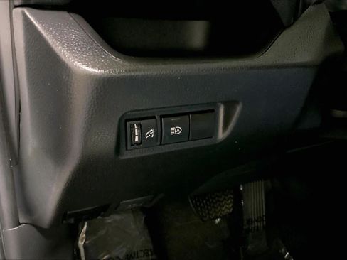 Used 2023 Toyota RAV4 LE AWD/4WD image 35