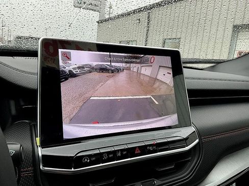 New 2026 Jeep Compass Trailhawk w/ Sun, Sound & Navigation Group image 20