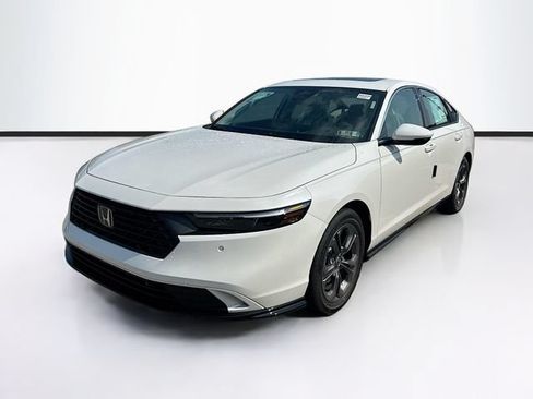 New 2026 Honda Accord EX-L image 3