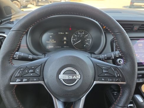 Used 2024 Nissan Kicks SR w/ SR Premium Package FWD image 24